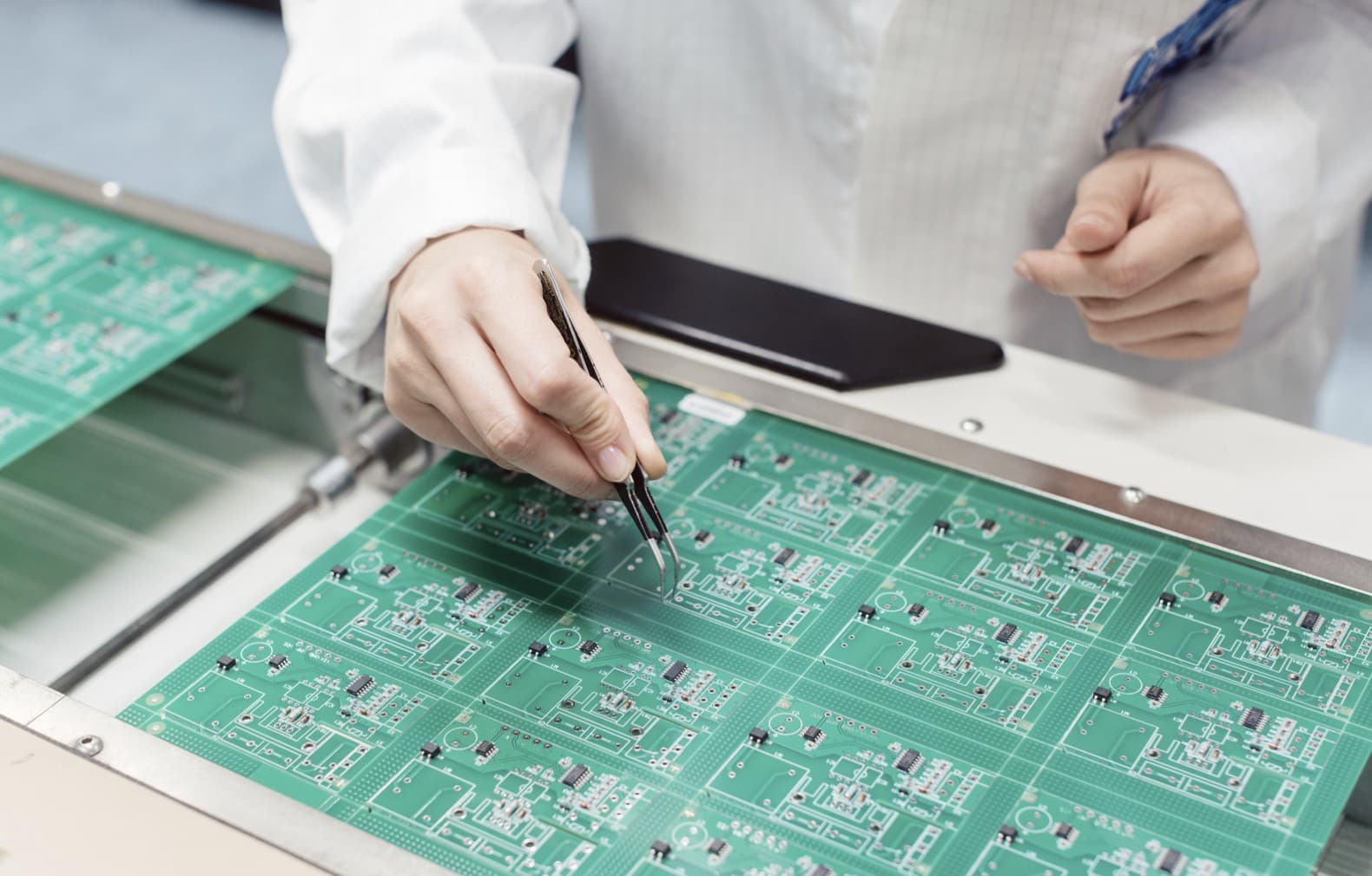 China PCB Assembly Manufacturers with Advanced Production Facilities