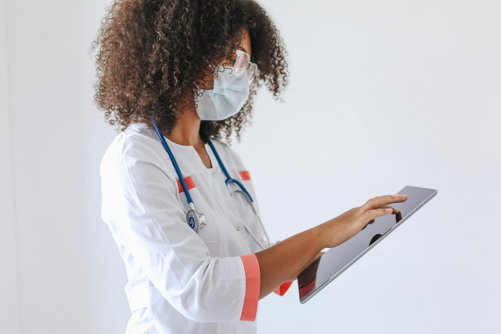 Outsource Medical billing services to Improve Accuracy and Productivity